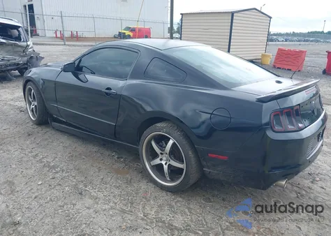 2014 Ford Mustang V6 Premium z USA, uszkodzony, nr VIN 1ZVBP8AM3E5244110
